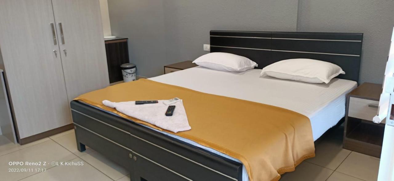Motel Mhb à Kochi Extérieur photo